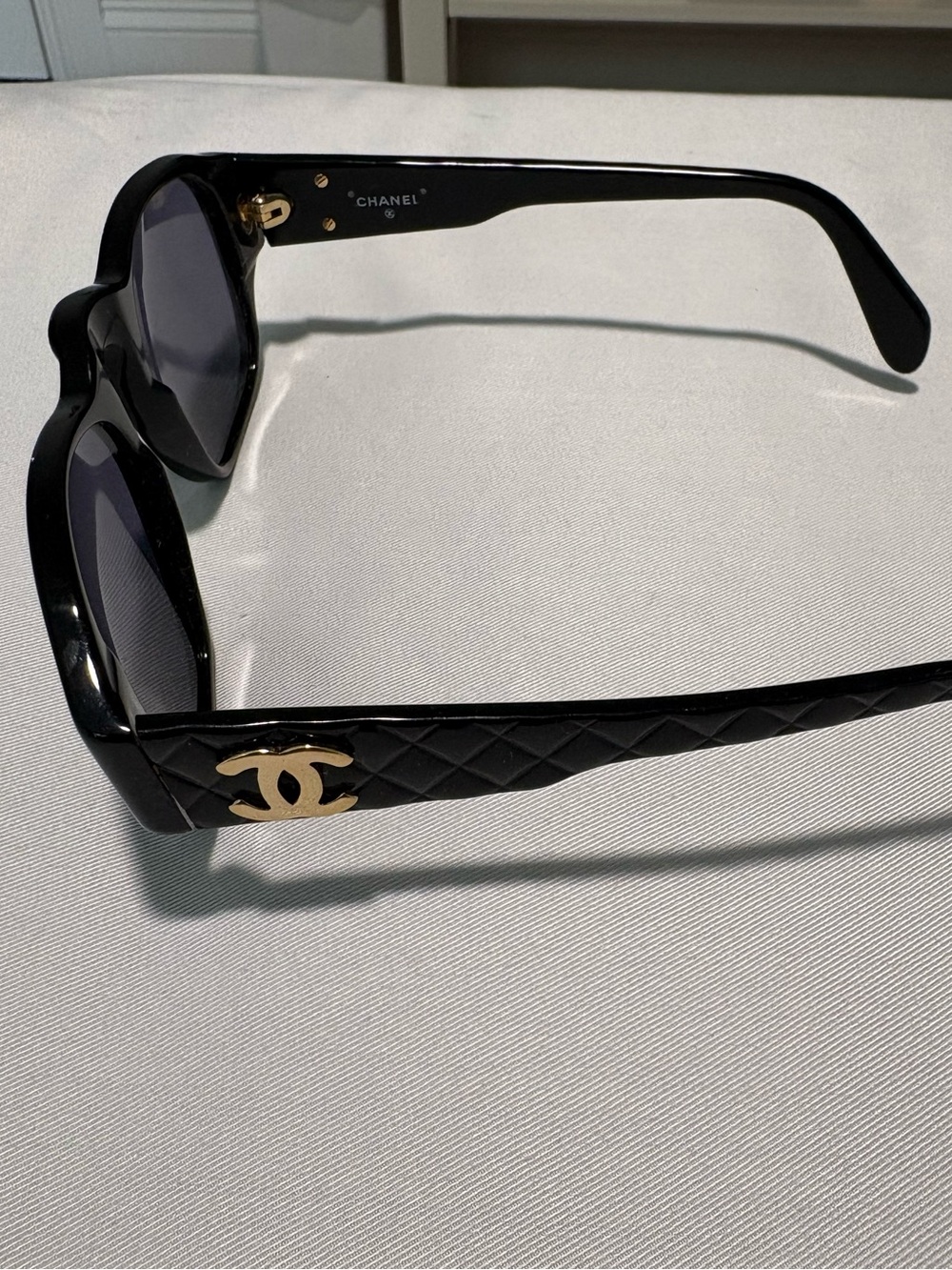 CHANEL Black Quilted Temple Sunglasses with Gold CC Accent - Picture 2 of 4